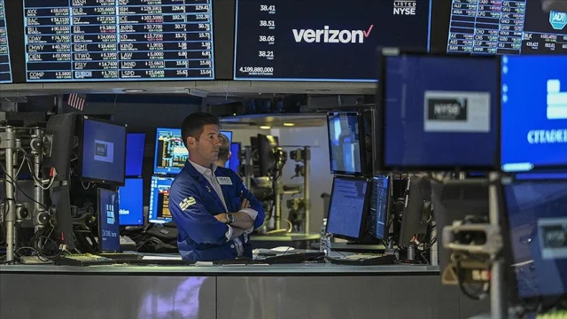 Yatırımcılar fed tutanaklarını beklerken borsa pozitif seyre...