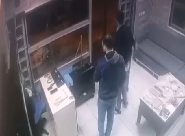 Ankara'da taksi tartışması sonrası 3 el ateş edildi