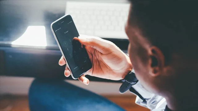 Uzmanlar Uyardı: Akıllı Telefonların Gece Kullanımı Uyku Kal...