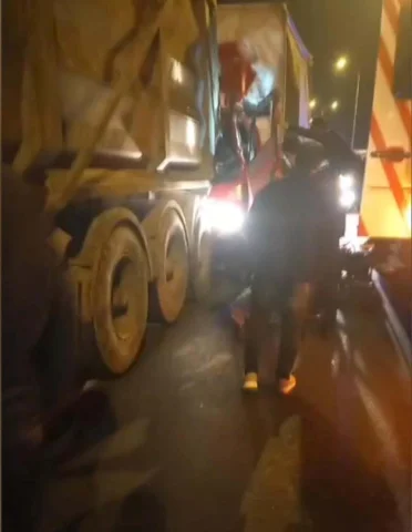 Silivri TEM Otoyolu zincirleme kaza: 1 yaralı kurtarıldı