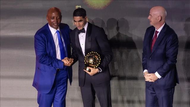 Afrika'da yılın futbolcusu ödülü Achraf Hakimi'ye gitti