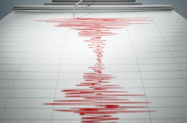 Antalya Konyaaltı'nda deprem meydana geldi