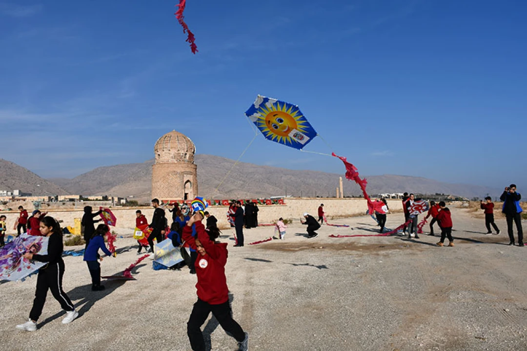Hasankeyf uçurtma etkinliğiyle çocuk hakları vurgulandı