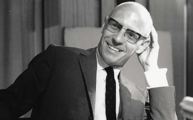 Michel Foucault Kimdir? Felsefesi ve Temel Eserleri