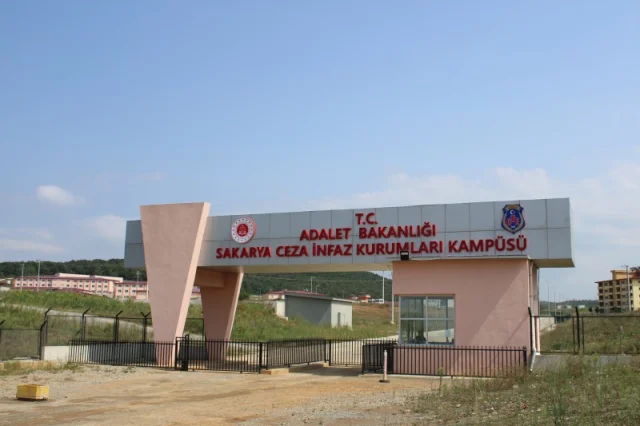 Cezaevinde gıda zehirlenmesi şüphesi: 123 hükümlü hastanede