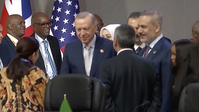 Cumhurbaşkanı Erdoğan G20 Zirvesi'nde adil gelecek oturumund...