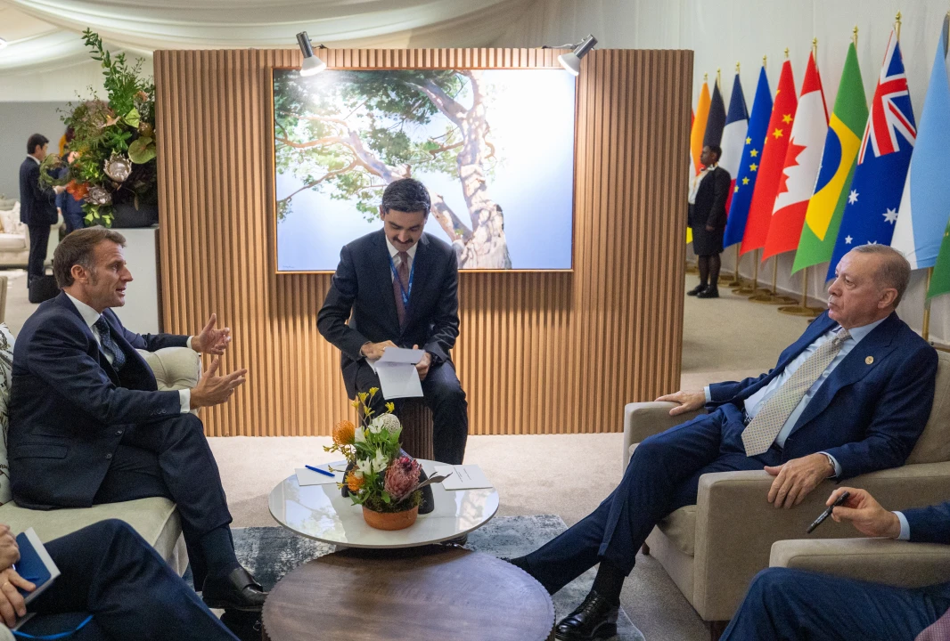 Cumhurbaşkanı Erdoğan ve Macron G20 zirvesinde bir araya geldi