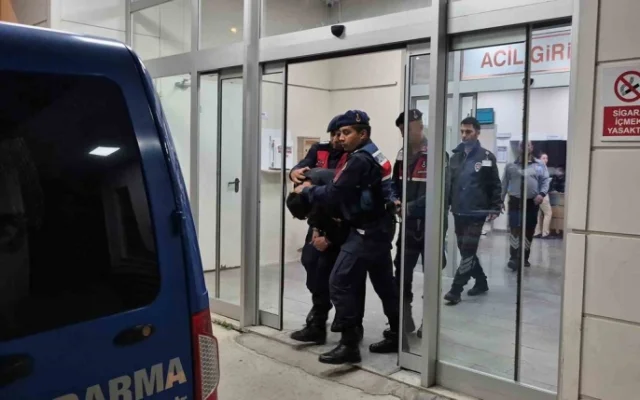 Sinop'ta Berber Dükkanına Silahlı Saldırı: Zanlılar Yakaland...