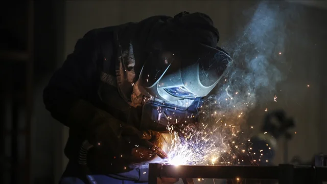 İmalat sanayisinde kapasite kullanım oranı kasımda yükseldi