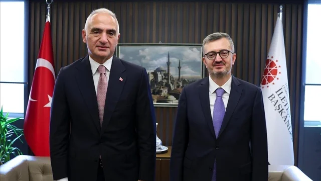 Kültür ve Turizm Bakanı Ersoy ziyareti gündeme damga vurdu
