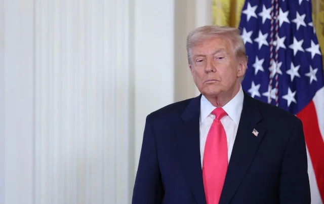 ABD Başkanı Trump, 'Genesis Mission' İsimli Yapay Zeka Giriş...