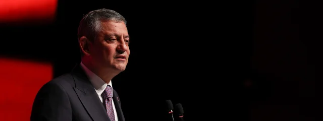 Özgür Özel'den 25 Kasım Mesajı: İstanbul Sözleşmesi Geri Gelecek