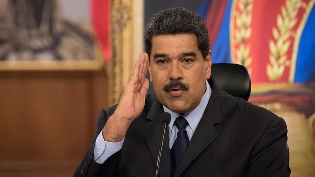Venezuela Sokaklara Döküldü: ABD'ye Askeri Rest!