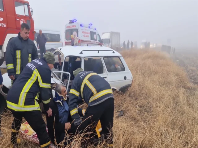 Çorum'da yoğun sisin neden olduğu zincirleme kaza: 5 yaralı