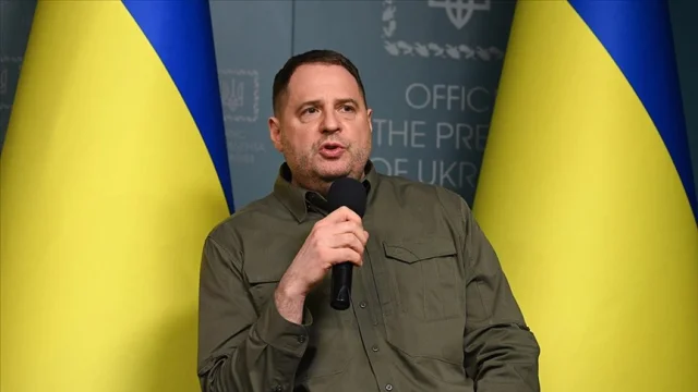 Kiev'de Yolsuzluk Operasyonu! Zelenskiy'nin Sağ Kolu İstifa...