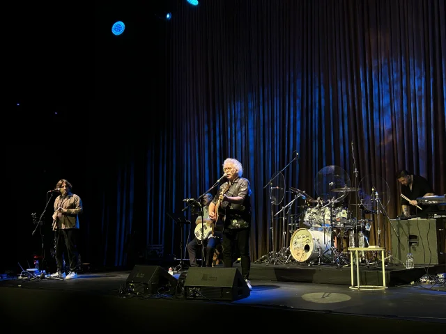 Yeni Türkü İstanbul'da Nostalji Rüzgarı Estirdi