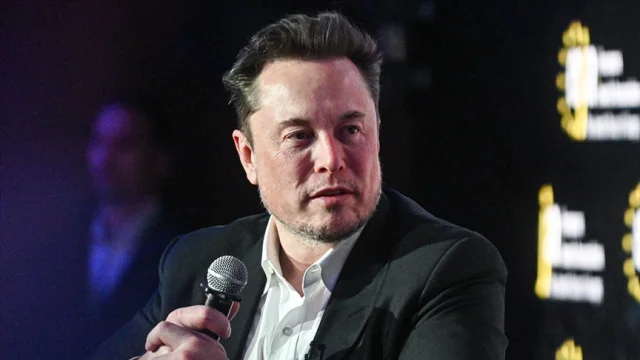 Elon Musk'ın Çılgın Mesaisi! Eski Yönetici Tüm Detayları İfşa Etti