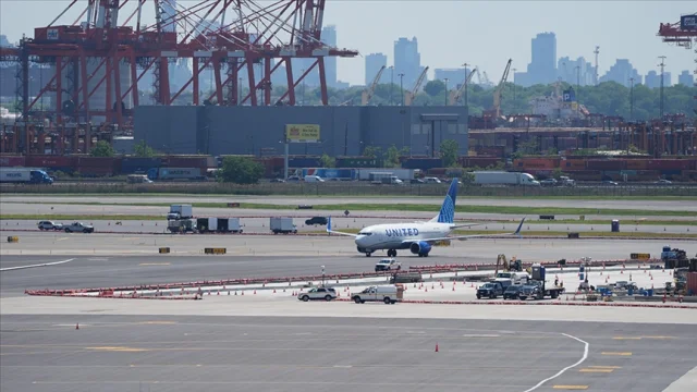 ABD'de havalimanında bomba tehdidi kısa süreli paniğe neden...