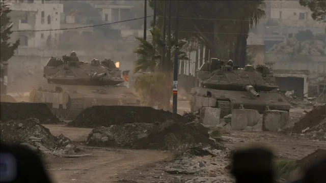 İsrail Ordusu Suriye Topraklarına Girdi: Kuneytra'da Tanklı...