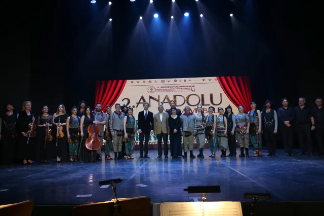 Tan Sağtürk: 'Sanatın Birleştirici Gücünü Solumak İçin Burad...