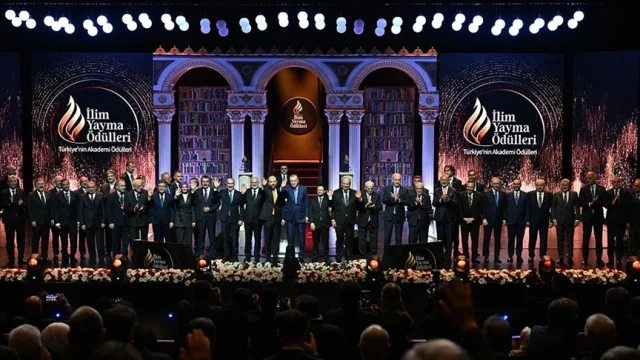 İlim Yayma Ödülleri 2025 töreni İstanbul'da gerçekleşti