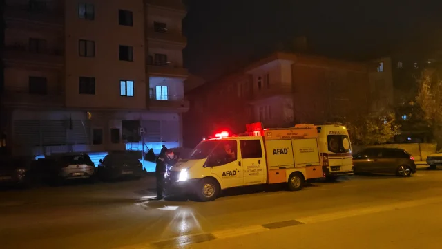 Çorum'da Apartmanda İlaçlama Sonrası Zehirlenme Şüphesi: 8 Kişi Hastaneye Kaldırıldı