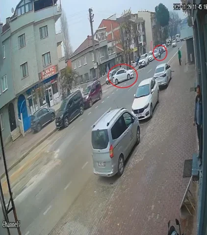 Bursa İnegöl'de Motosiklet Kazası: Ani Fren Kazaya Yol Açtı