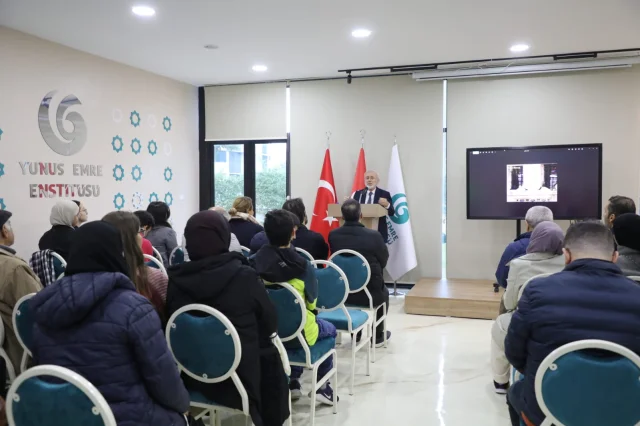 Tunus'ta Türk Hat Sanatı Konferansı: Sanatseverlerle Buluştu