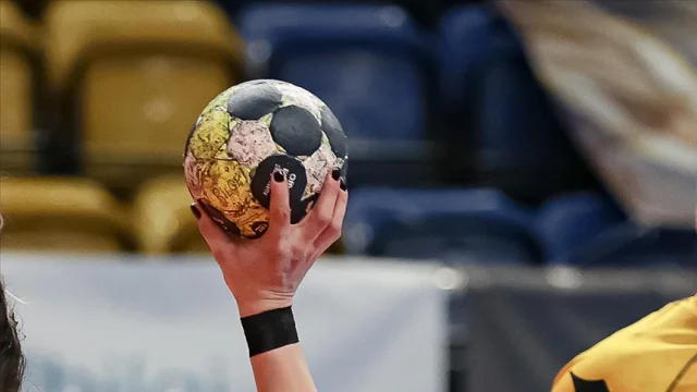 Ardventure Hentbol Erkekler Süper Lig'de 15. Hafta 4 Maçla Sona Erdi