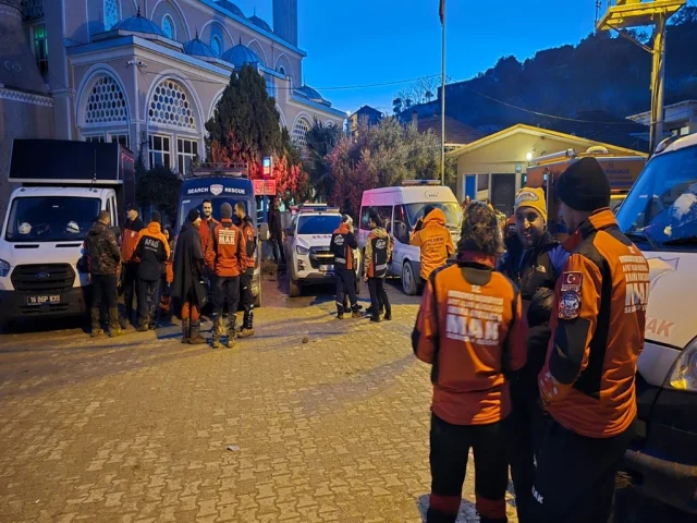 Bursa'da kayıp alzheimer hastası Mustafa Abi için arama sürüyor