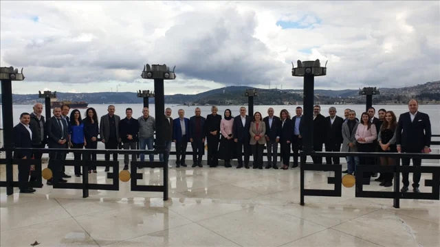 Azerbaycan Türkiye ilişkileri 'iki devlet tek millet' vurgusu