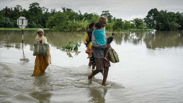 Güneydoğu Asya'yı sel vurdu: 1200'e yakın can kaybı