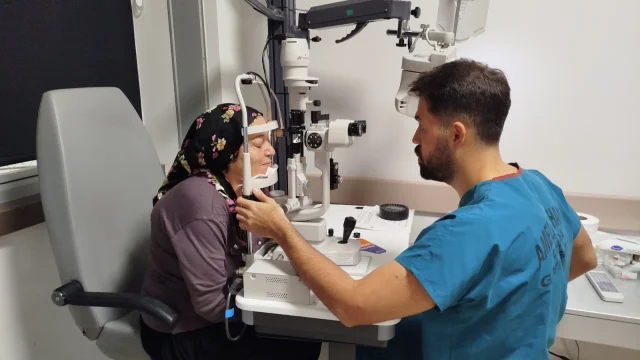 Göremez denilen gözleri 55 yıl sonra açıldı! 