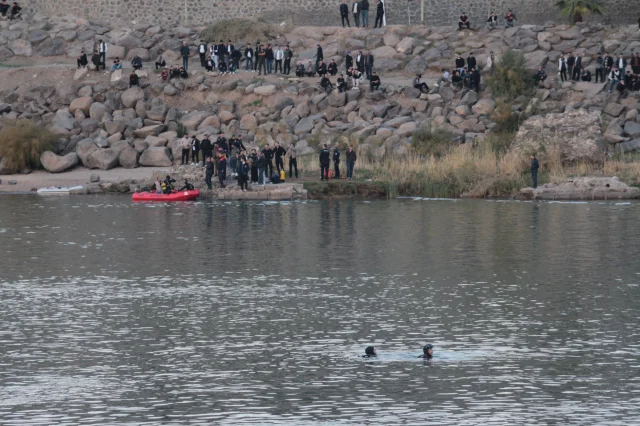 Şırnak Cizre'de Dicle Nehri'nde Çocuk Kayboldu