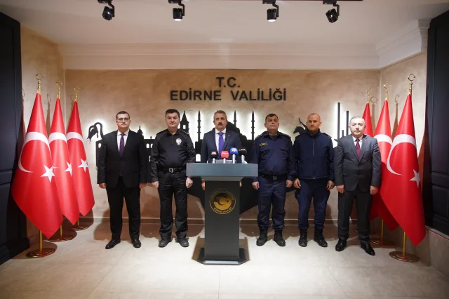 Edirne'de bu yıl insan kaçakçılığı yaptıkları iddiasıyla 348 zanlı tutuklandı