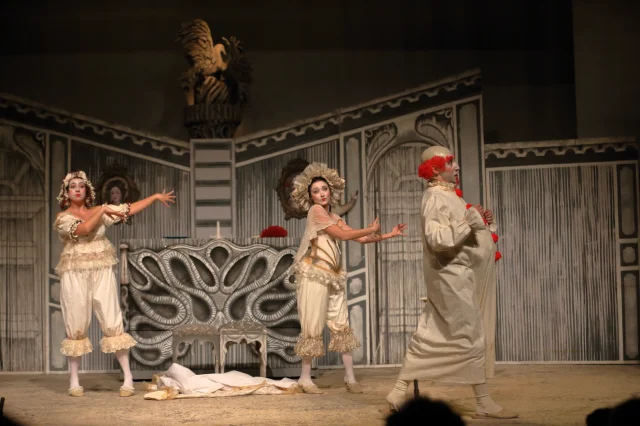 Samsun Devlet Opera ve Balesi Çorum'da 'Doktor Mucize' eserini sahneledi