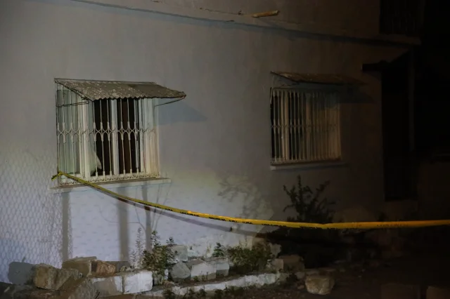 Hatay'da Kayıp Olarak Aranan Kadının Cesedi Banyoda Gömülü Bulundu