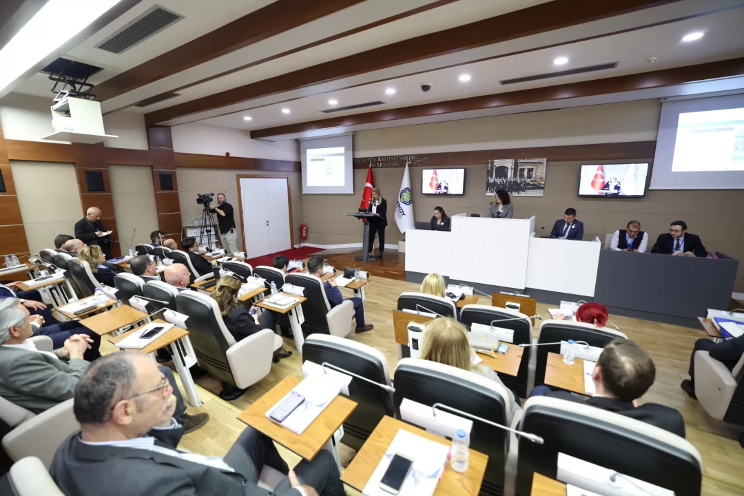 Bakırköy Belediye Meclisinde Ertan Yıldız'a oda tahsis edildiği iddiası tartışma yarattı