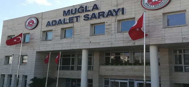 Muğla merkezli göçmen kaçakçılığı operasyonunda 10 zanlı tutuklandı