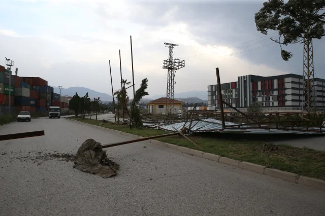 Hatay'da fırtına etkili oldu