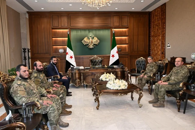 Genelkurmay Başkanı Bayraktaroğlu, Suriye Cumhurbaşkanı Şara ile Görüştü