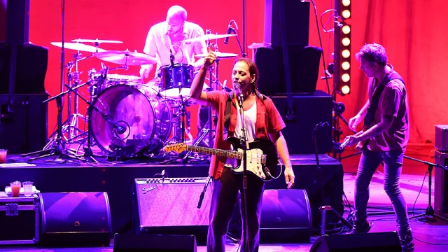 Efsane Duman Grubu Kimdir? En Sevilen Şarkıları ve Türk Rock'a Etkisi