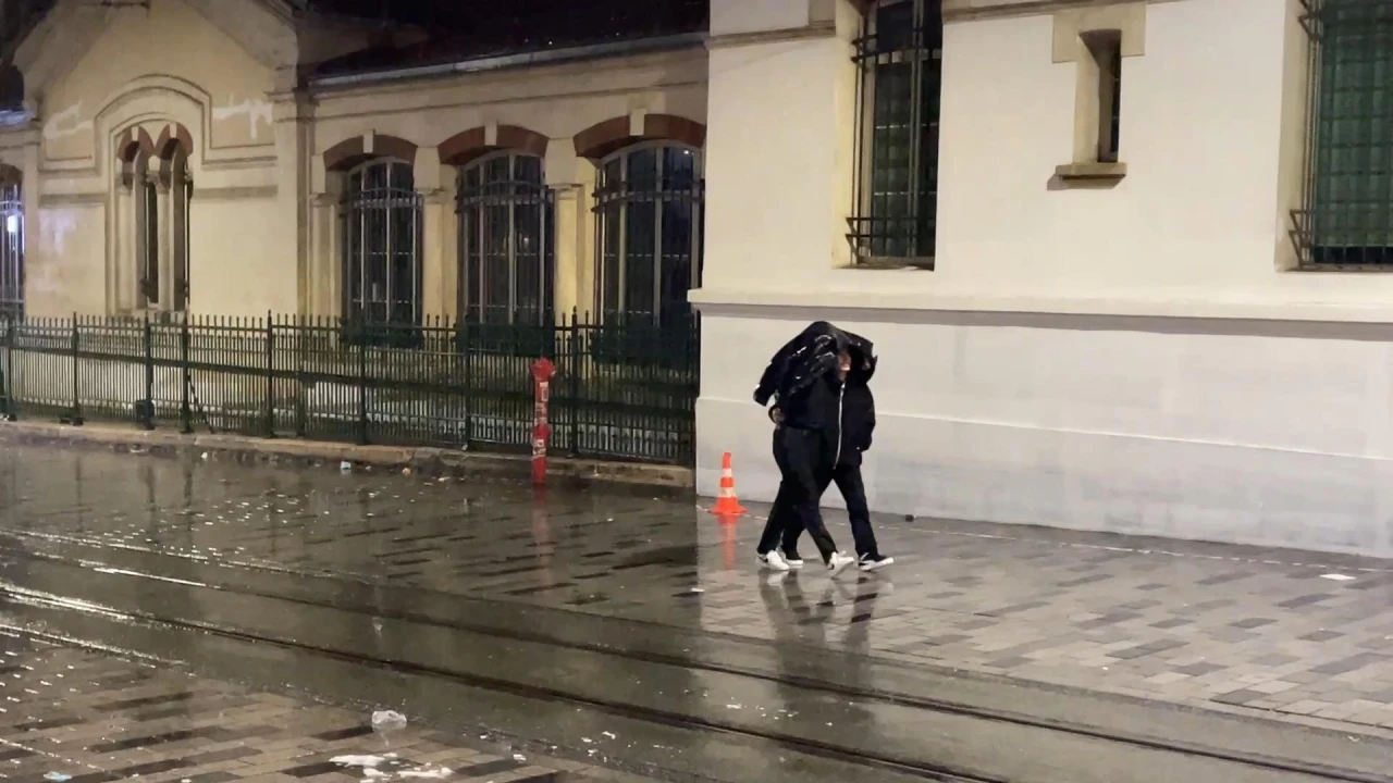 İstanbul'da Gece Boyu Sağanak Etkili Oldu