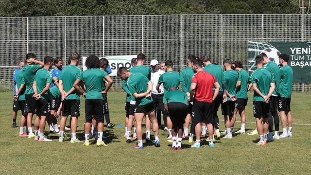 Sakaryaspor'da Yönetim ve Teknik Heyet Değişiyor: Kongre Kararı Alındı