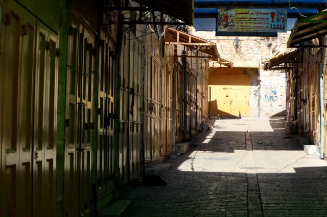 İsrail'in 2 Filistinliyi Öldürmesine Tepki:  El-Halil'de Genel Grev İlan Edildi