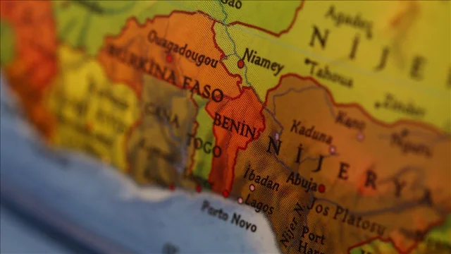 Benin'de Darbe Girişimi Başarısız Oldu: Bakan Seidou Açıkladı