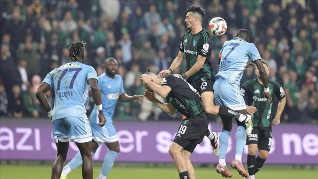 Kocaelispor-Kasımpaşa maçı golsüz eşitlikle sonuçlandı