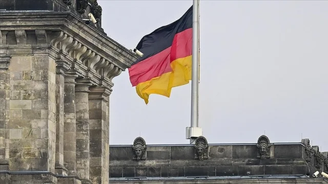 Alman siyasetçiler ABD'nin Avrupa politikalarını eleştiriyor