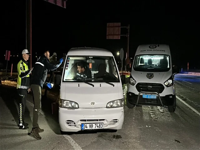 Edirne'de kaçak göçmen operasyonu: 20 kişi yakalandı