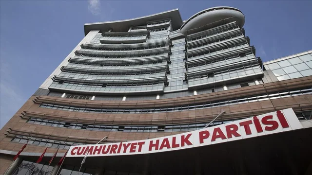 CHP Mersin Milletvekili Hasan Ufuk Çakır partisinden istifa etti
